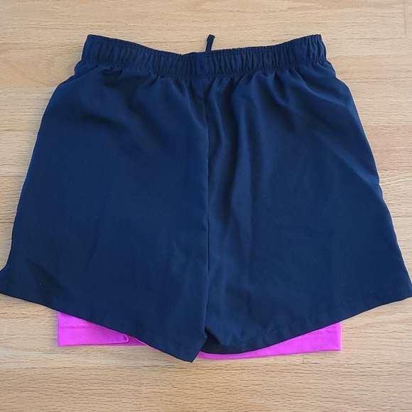 Nike Girls Shorts - Picture 3 of 3